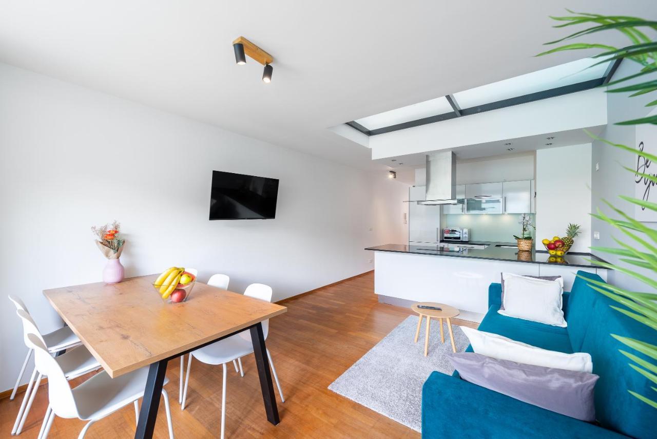 Apartment With 4 Bedrooms Prag Exteriör bild