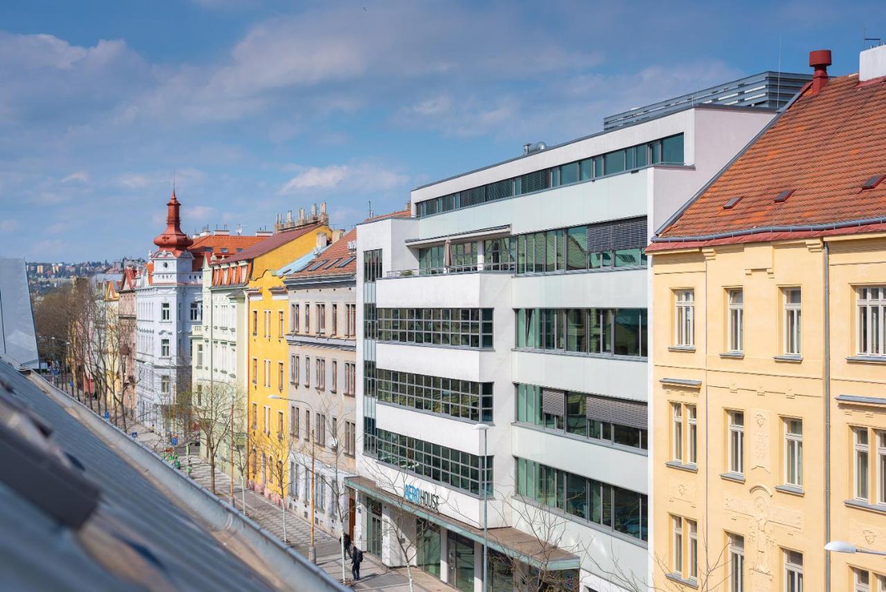 Apartment With 4 Bedrooms Prag Exteriör bild