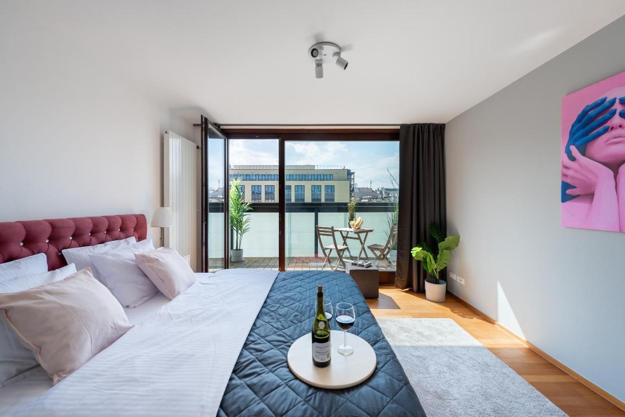 Apartment With 4 Bedrooms Prag Exteriör bild